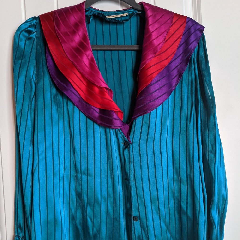 Vintage Van Tisse Teal Silk Button Down Blouse